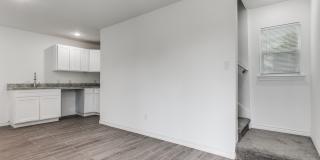1835 W Poplar Gallery 7