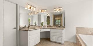 Vista Panoramic View 6 Bedroom 4.5 Bathroom Home for Rent Gallery 26