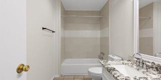 221 Azalea Lane Gallery 15