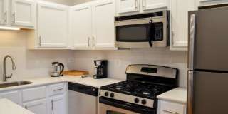 852-3A West Barry Ave. 852-3A West Barry Ave. Gallery 1