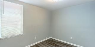 917 West Victory Drive Gallery 8
