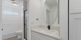 1009 N. Edinburgh Ave Gallery 19