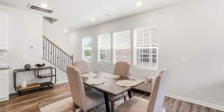 Luxury End-Unit Townhome in Desirable Chateau Community Gallery 12