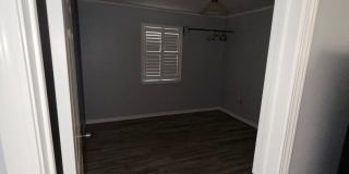 This studio apartment is conveniently located one block from Spohn Shoreline, Gallery 10