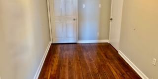 2445 East Huntingdon Street Gallery 22