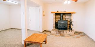 SMALL DOG FRIENDLY!!!  Meadow Street House Gallery 31