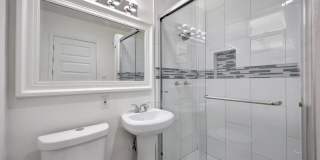 224 W Glenrosa Avenue Gallery 19