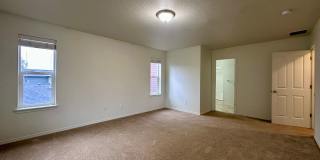 Modern updated 5 BD / 3 BA with Double Car Garage in Oregon City! Modern updated 5 BD / 3 BA with Double Car Garage in Oregon City! Gallery 29