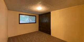 Four Bedroom Home Near Campus Gallery 6