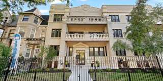 4359 S King Drive Gallery 1
