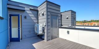 Modern Mount Baker Living Gallery 16