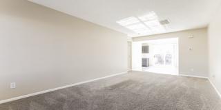 Bright & Beautiful 3bd/2ba Home on Quiet Cul-de-Sac with Spacious Yard! - FREE iPad or 55” TV if moved in by 5/15! Gallery 5