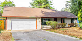 Well Maintained Ranch Style Home for Lease in the Burnt Bridge Creek Neighborhood - 4518 NE 142nd Ave Gallery 1