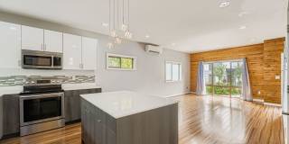 Modern 2-Bed, 2-Bath Townhome with Air-Conditioning in Rainier Beach Gallery 3