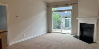 South Charlotte End-Unit Townhome with Main-Level Primary Suite & Bonus Room Gallery 10
