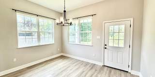 Spacious 3 Bedroom Home with Office on a Large Lot in Northwoods Gallery 16