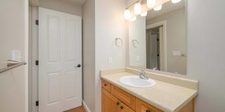 Peloton Apartments Gallery 12
