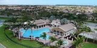 1690 NE 33rd Ave Gallery 1