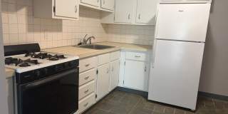 2 Bedroom, 1 bath, 3rd floor apartment in Hooksett, NH Gallery 1