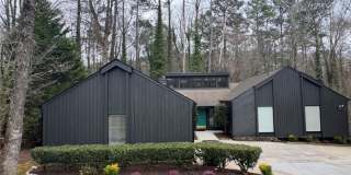 192 Kings Row NE Gallery 1