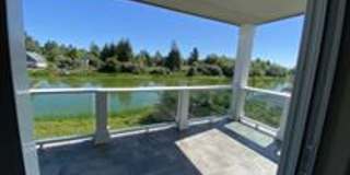 2 bed, 2 bath condo on the canal Gallery 1
