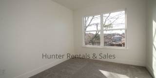 Upscale Three-bedroom Townhome! Gallery 25