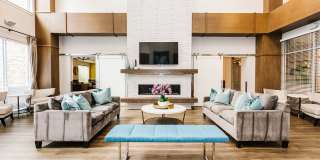 Verde at Howard Square East Gallery 15