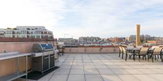 Luxury U St Condo | 2 Bed + Den | 2 Bath | 1,350 Sf | Large Balcony | 1 Garage Parking Space Gallery 19
