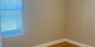 1504 East 19th Street Gallery 9