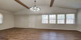Two-Story 4 bed 2 bath Home in the Heart of Moore! Gallery 15