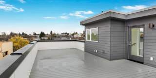 Modern Wallingford/Fremont Home with Rooftop Views & Designer Finishes Gallery 21