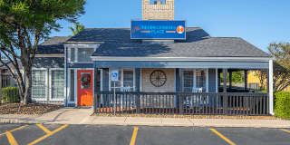 Fredericksburg Place Gallery 3