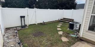 Charming 3BR Townhome in Sought-After Harrisburg Town Center Gallery 29