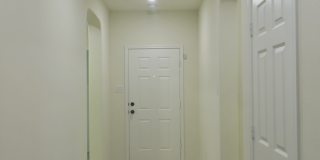 4 Bedroom 2 Bathroom Creekside At Georgetown Village Home Gallery 3
