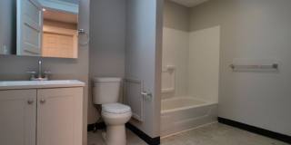 Single Family Home 4 beds 1.5 bath Available Now! Gallery 5