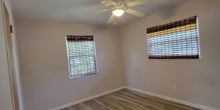 2 BEDROOM 1 BATH HOME Gallery 7