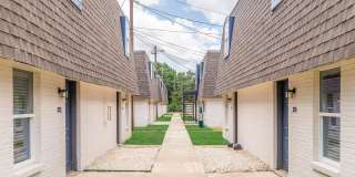 The Lynx Apartments and Townhomes Gallery 10