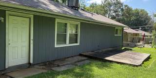 Large 3 bedroom house available Gallery 3