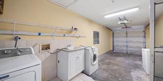 Beautiful 2-bedroom, 2-bathroom apartment in Cape Coral Gallery 21