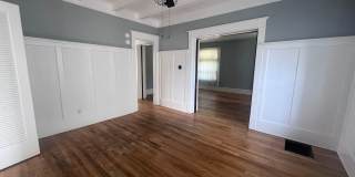 Large Single Family Five Bedroom Home! Large Single Family Five Bedroom Home! Gallery 7