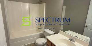 2 Bedroom 1.5 Bath duplex with basement garage. Gallery 25