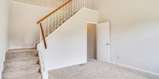 Updated 4 level TH w/ 2 FB & 2 "1/2" baths + One car garage! Gallery 48