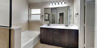 3 Bedroom 2 bathroom with Study in Yukon Schools Gallery 15