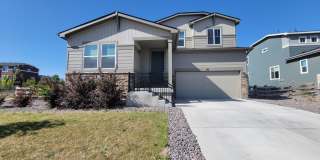 Stunning and spacious 4.5 bedroom, 3 bathroom home located in Morgan Hill Gallery 1