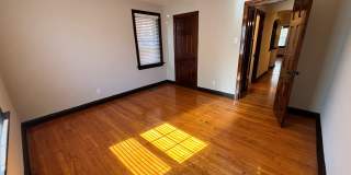 One Bedroom Apartment with Garage Parking! Gallery 18
