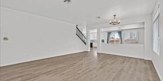 Desirable 4 Bedroom Home with Pool near Summerlin! Gallery 5