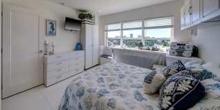 2500 East Las Olas Boulevard Gallery 10