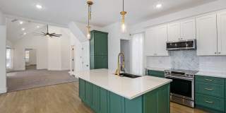 4 Bed 2.5 Bath Available Now in Sloans Lake! Gallery 4