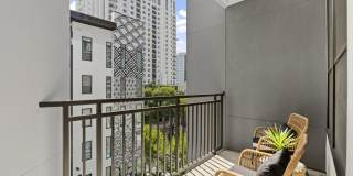Axis Midtown Gallery 18