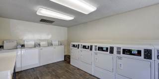 Pelican Pointe Apartments Gallery 7